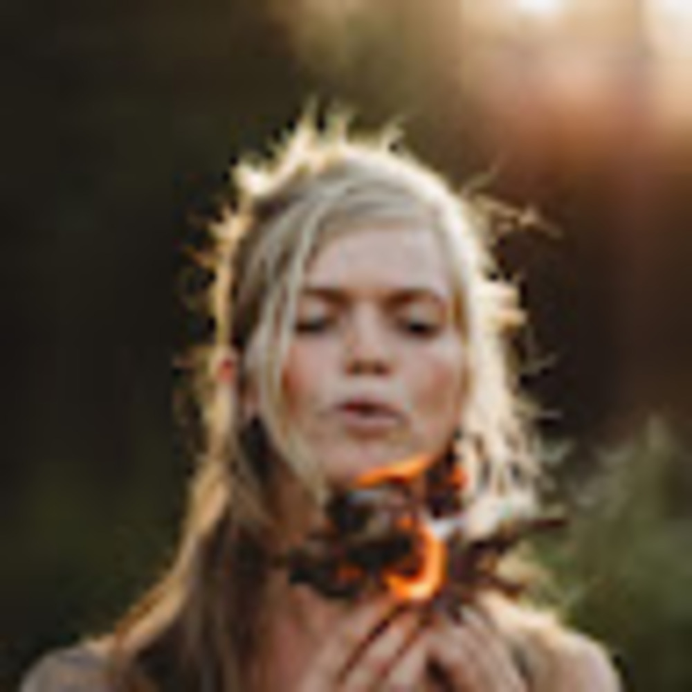 Meet your Posher, Rae